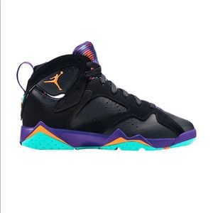 Air Jordan 7 Retro GG ‘Lola Bunny’